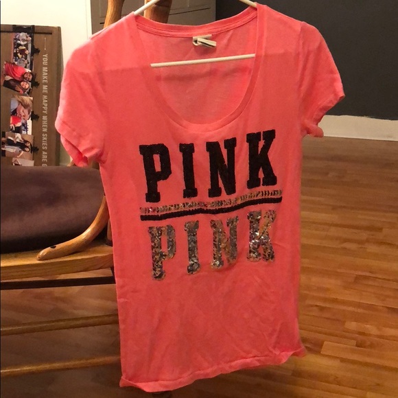 Pink shirt - Picture 1 of 1